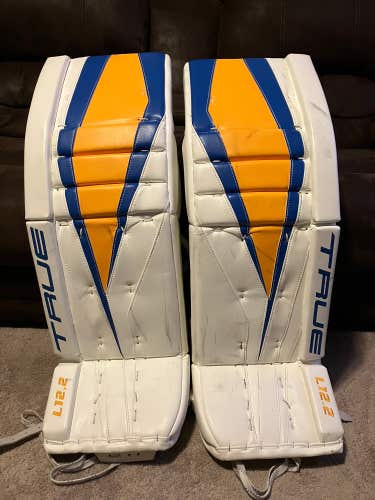 Jordan Binnington St. Louis Blues – True L12.2 34+3 Pro Stock Leg Pads  (READ DESCRIPTION)