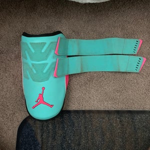 Jordan Baseball Pink/Blue Set (Used)