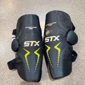 STX Stallion 200 Elbow Pads | Adult Small