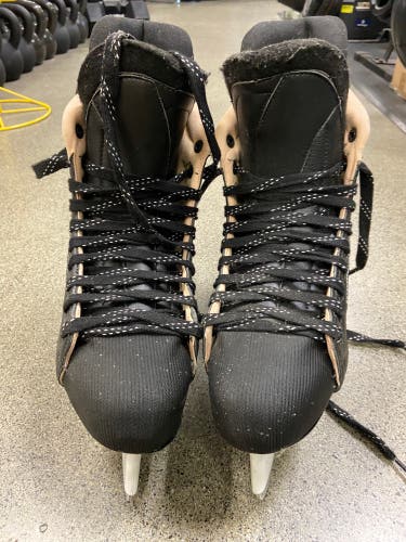 Easton Ultra Lite Pro Hockey Skates 12 (Used)