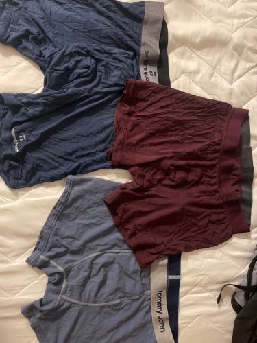 3 Pairs of Compression Shorts Lululemon and Tommy John’s Size L Used