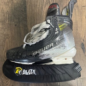 2023 Bauer Vapor Hyperlite 2 Hockey Skates Size 4.5 (Used)