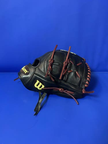 Wilson CK22 RH Pitcher's Baseball Glove 11.75" (Used)