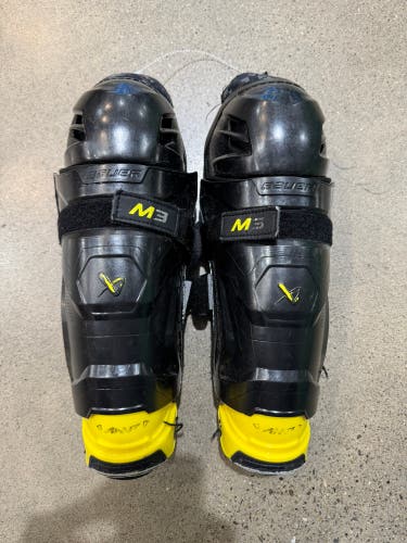 Junior Bauer Supreme M3 Shin Pads 11" (Used)