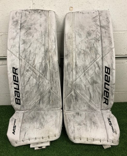 Bauer Supreme M5 Pro Goalie Leg Pads | INT Small 30"