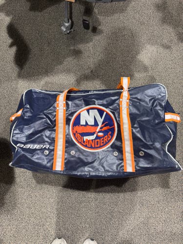 NY Islanders Bauer Bag (Used) 31"x13"x18"