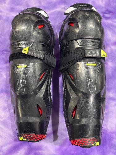 Senior Bauer Vapor Hyperlite Shin Pads 15" (Used)