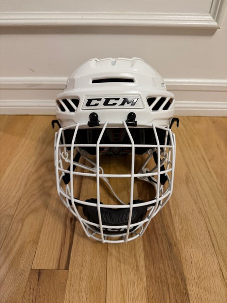 Medium CCM Fitlite 3DS Helmet (New)