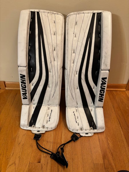 29" Vaughn Ventus SLR Goalie Leg Pads (Used)