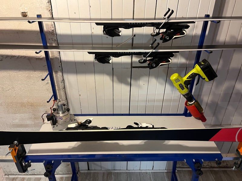 Holmenkol Bench (Used)