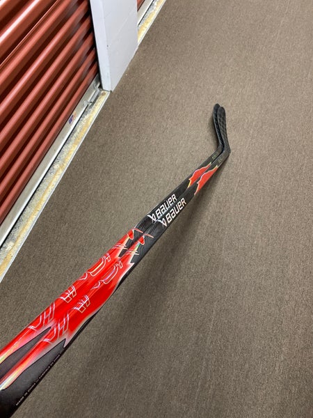 Senior Bauer Vapor FlyLite Left Hand Hockey Stick P28 77 Flex (New)