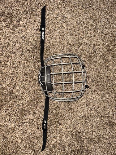 Medium Bauer FM2100 Full Cage (New)