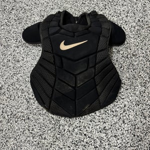 Nike vapor Catcher's Chest Protector (Used)