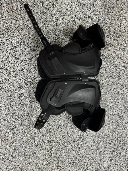 Medium Adult Xenith Velocity 2 Shoulder Pads (Used)