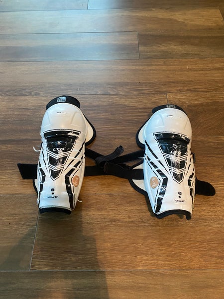 Youth CCM 8" Shin Pads (Used)