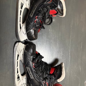 Bauer Vapor X Select Hockey Skates Regular Width Size 2.5 (Used)