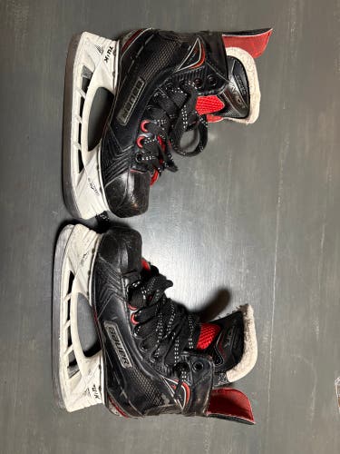 Bauer Vapor X Select Hockey Skates Regular Width Size 2.5 (Used)