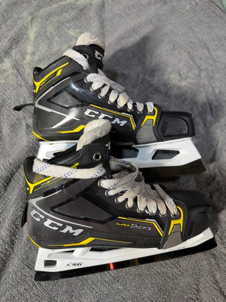 CCM Super Tacks AS3 Pro Hockey Goalie Skates Regular Width 9 (Used)