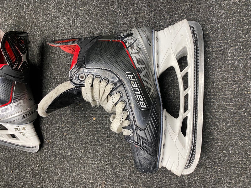 Bauer Vapor X-Lite Hockey Skates Wide Width 7 (Used)