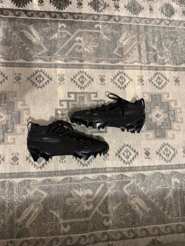 Men's Size M 9.5 (W 10.5) Under Armour Spotlight MC (Used)