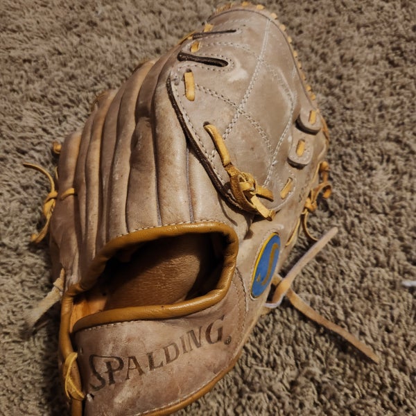 Spalding RH The Classic EZ Flex Softball Glove. Game Ready ChromeTanned Top Grain Leather