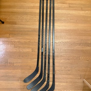NEW PRO Right Handed Hockey Sticks (Sr, New/Unused, Multiple Curves + Flexes) - READ