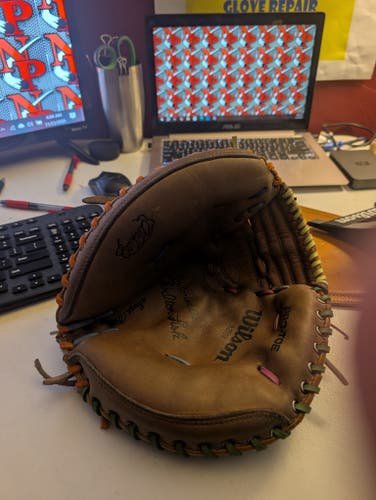 Catcher's RH Wilson A2514 Baseball Glove 31.5" (Used)