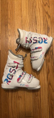 Mondo 22 & 22.5 Kid's Rossignol Fun Girl Ski Boots (Used)