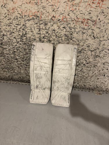 34" CCM EFlex 6 Goalie Leg Pads (Used)