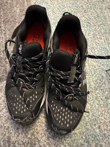 Black Kid's 6Y (Big Kids / Youth) Under Armour Yard Turf Cleats (Used)