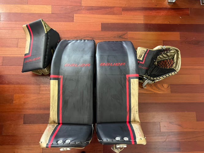 35" Bauer Vapor XXX Pro Goalie Leg Pads (Used)