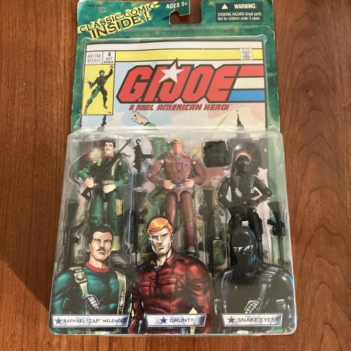 2004 G.I. Joe 3 Pack Figure Zap Grunt Snake Eyes Comic Book #4 Action Figures