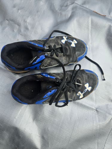 Black Kids 3.5Y (Big Kids / Youth) Youth Under Armour Cleats (Used)
