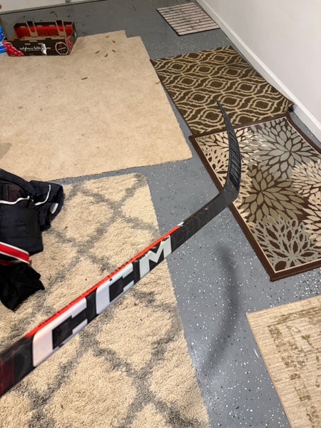 Senior CCM JetSpeed FT5 Pro Right Handed Hockey Stick P29 95 Flex Pro Stock (Used)