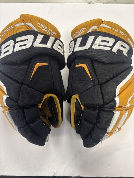 Senior Adult Size 13 Inch Bauer Vapor X100 Ice Hockey Gloves.