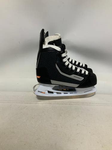 Used WinnWell AMP300 Junior Hockey Skate Junior 05 11823-S000036044