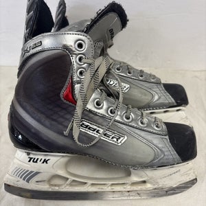 Junior Size 5 Bauer Vapor X:50 Ice Hockey Skates.