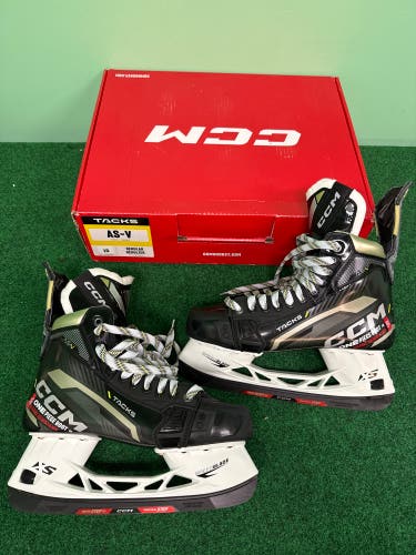 Senior CCM AS-V Hockey Skates (Regular) Size 10 (New)