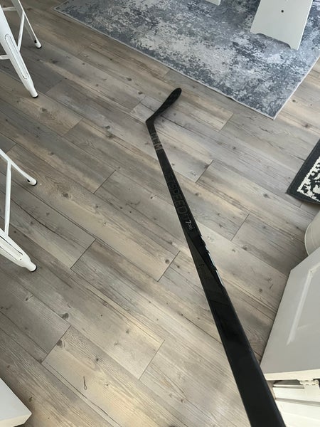 Intermediate CCM JetSpeed FT7 Pro Right Handed Hockey Stick P28 65 Flex (New)