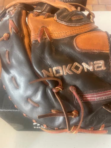 2022 Nokona Alpha RH First Base Baseball Glove 12.5" (Used)