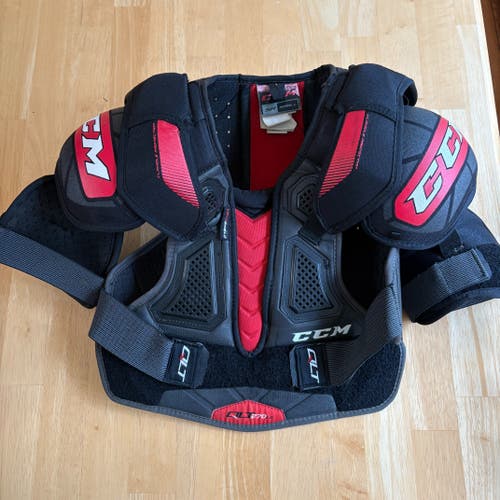 Men's Small Senior CCM QLT 270LE Shoulder Pads (Used)
