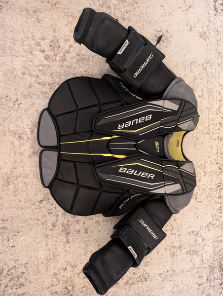 XL Bauer Supreme S27 Goalie Chest Protector