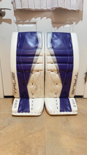 32" 2021 True L12.2 Goalie Leg Pads Pro Stock (Used)