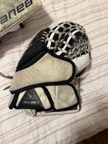 Bauer Supreme Mach Gloves 13" (Used)