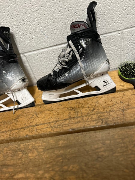 2023 Bauer Vapor Hyperlite 2 Hockey Skates Regular Width Pro Stock Size 6.5 (Used)