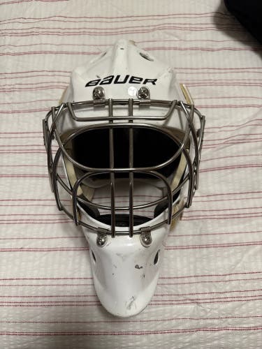 Senior Medium 2022 Bauer 940 Goalie Mask (Used)