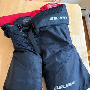 Junior Large Bauer Vapor X900 Hockey Pants (Used)