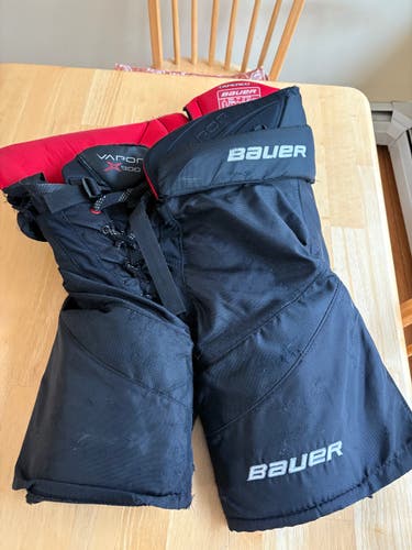 Junior Large Bauer Vapor X900 Hockey Pants (Used)