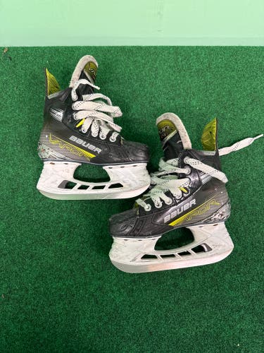 Junior Bauer Vapor X4 Hockey Skates (Regular) Size 1.5 (Used)