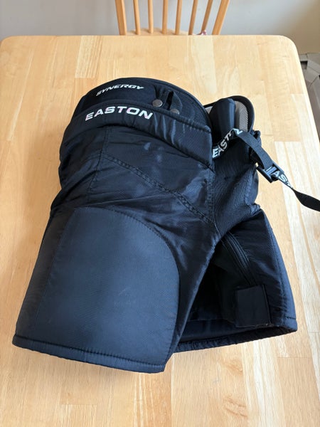 Junior Small Easton Synergy EQ20 Hockey Pants (Used)